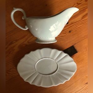 Vintage “Grace” by Anthropologie 2 piece gravy boat with drip plate